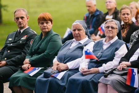 Župan Matej Slapar ob dnevu državnosti »Ko narod stoji odločno, z vero v svoje vrednote in pravice, postane nepremagljiv.«  (40)